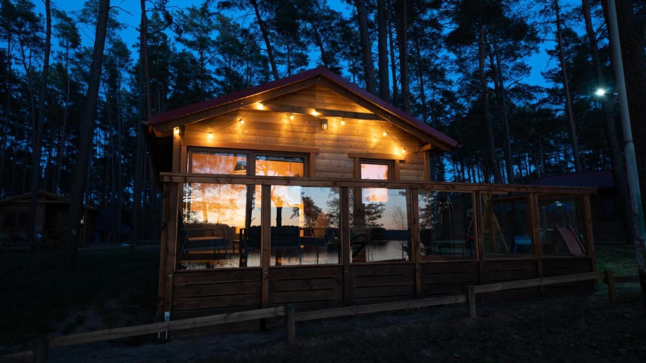Sloneczny Domek Borsk Nr 2 I 15 - Nad Samym Jeziorem W Pierwszej Linii Luaran gambar